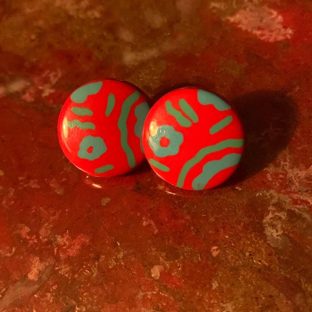 Vintage 80’s earnings